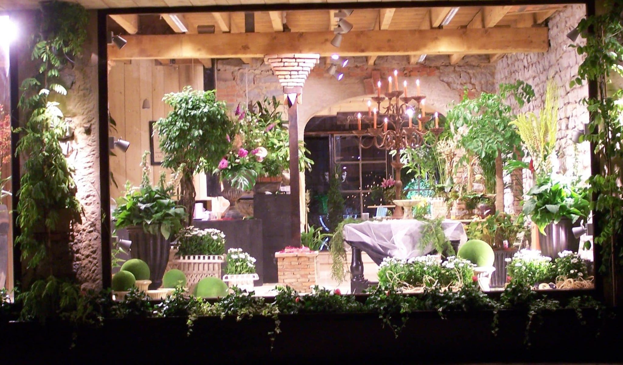 Fleuriste Décorateur EP Delaveau La Closeraie Paray-le-Monial 71 Saône-et-Loire Bourgogne Fleurs Mariage Deuil Bouquet composition florale salle de réception (4)